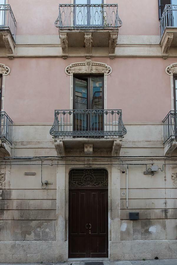 Syracuseapartments Il Piave Di Siracusa Appartamento Per 6 Persone Vicino Ad Ortigia A 200M Dal Mare المظهر الخارجي الصورة